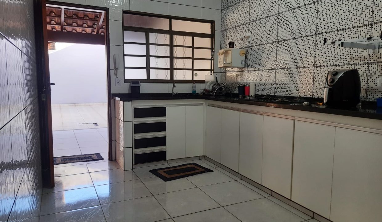 92b4e99b-9e08-468e-8301-e4661a6fcf04