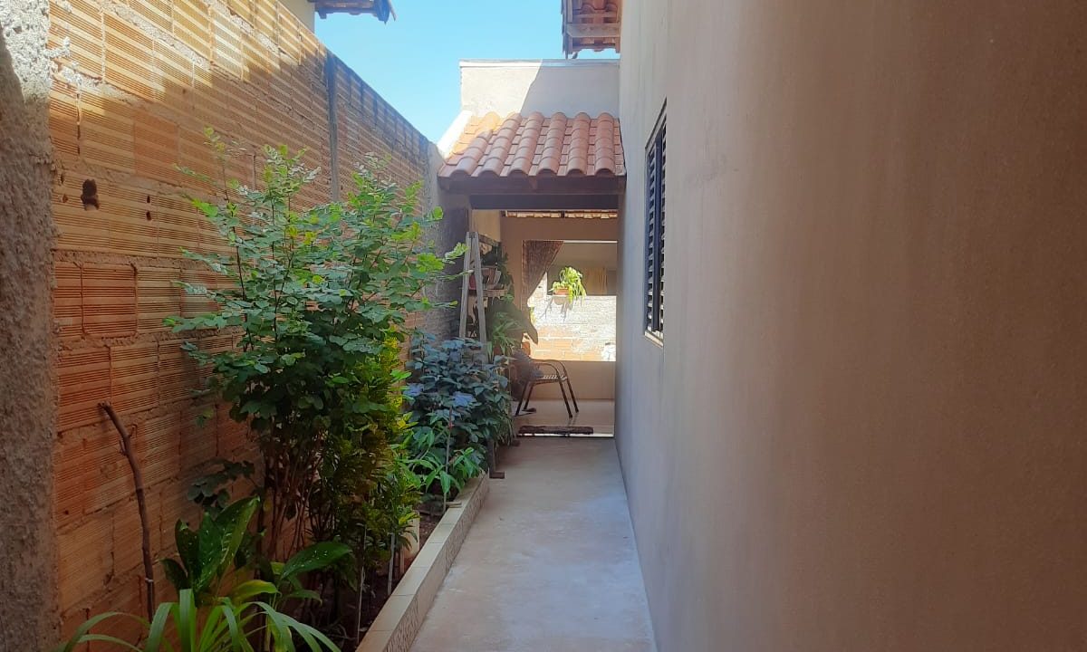 8162b035-0f3d-4702-b692-e0fb256443e5