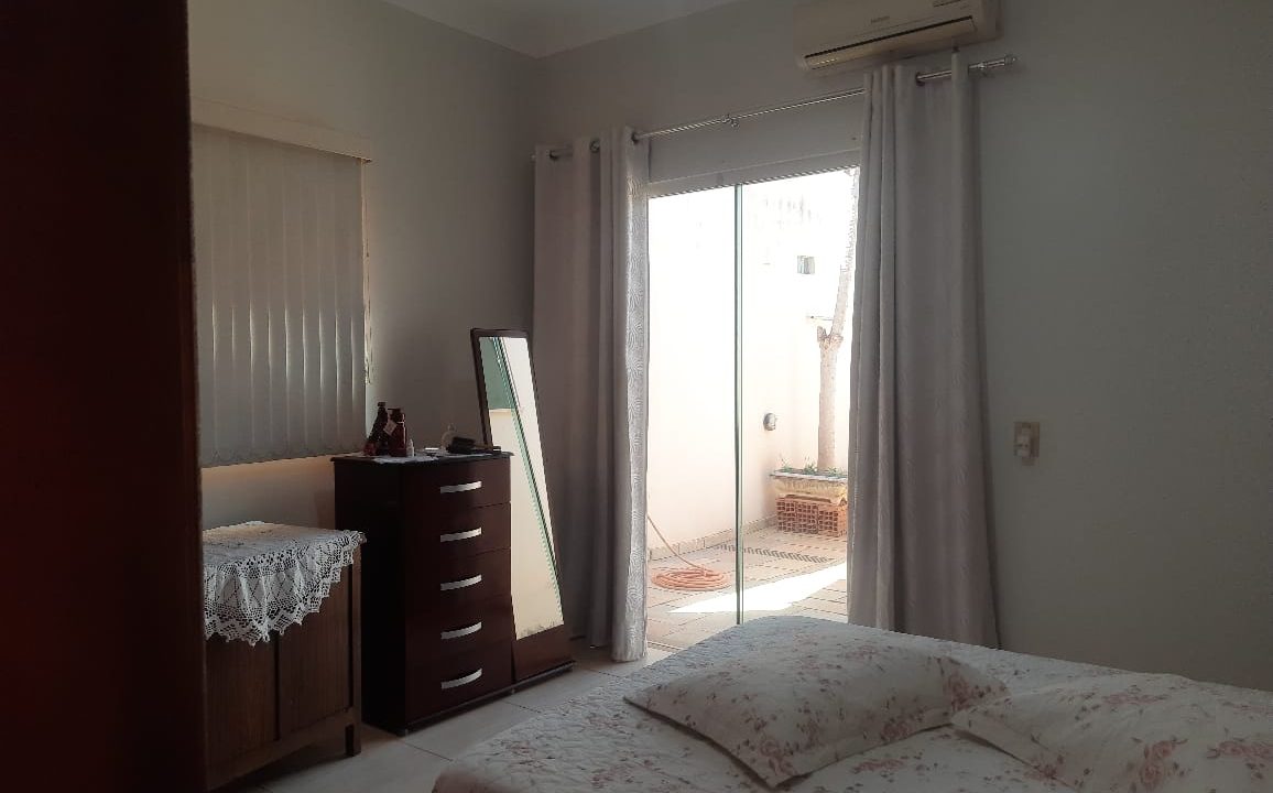 67e53ac4-9f37-4047-9d31-ed817fd8af8e