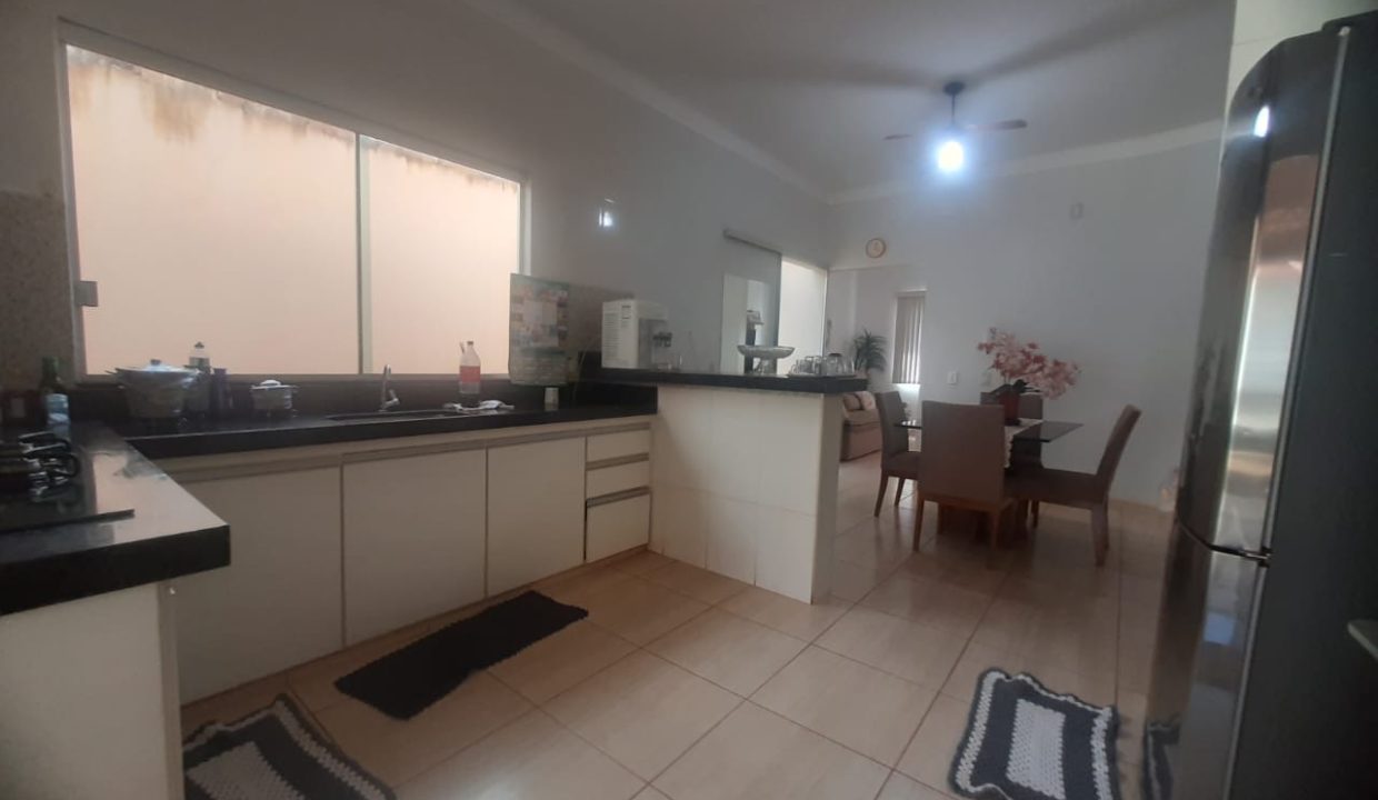 89e543ae-74b8-495e-b367-c024d0a25322