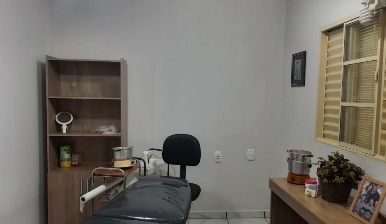 98c693f8-e9d7-47bb-b8d2-af4060897ce3