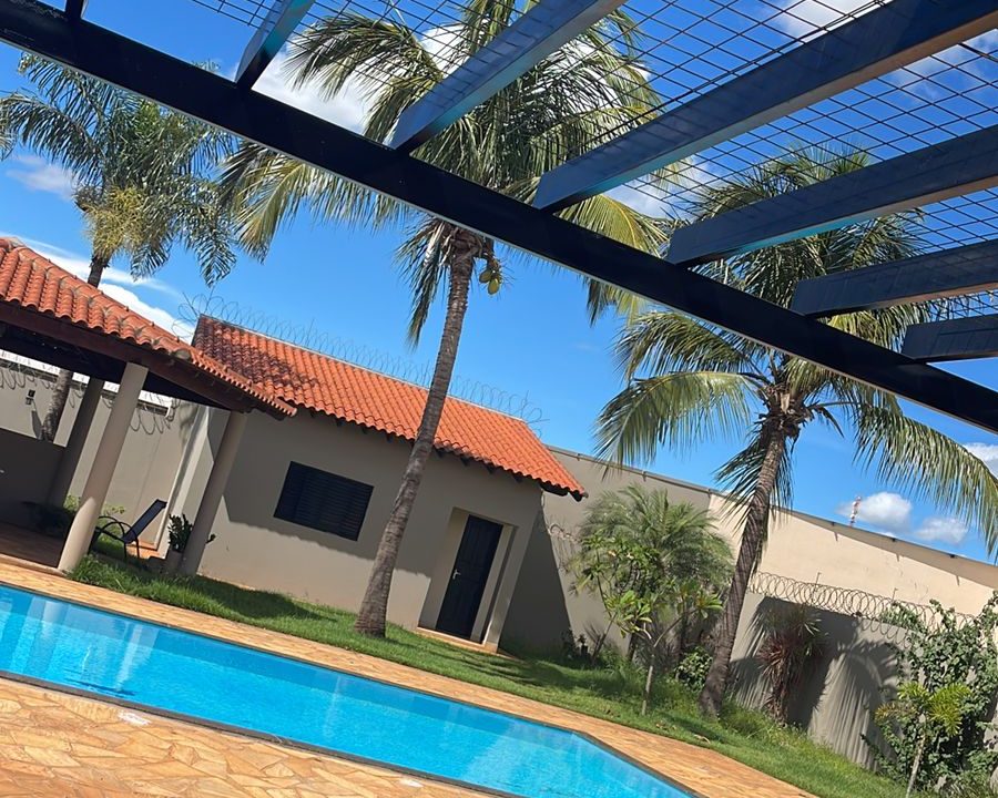 61b944b7-fd44-4735-95d6-7df143faa39b